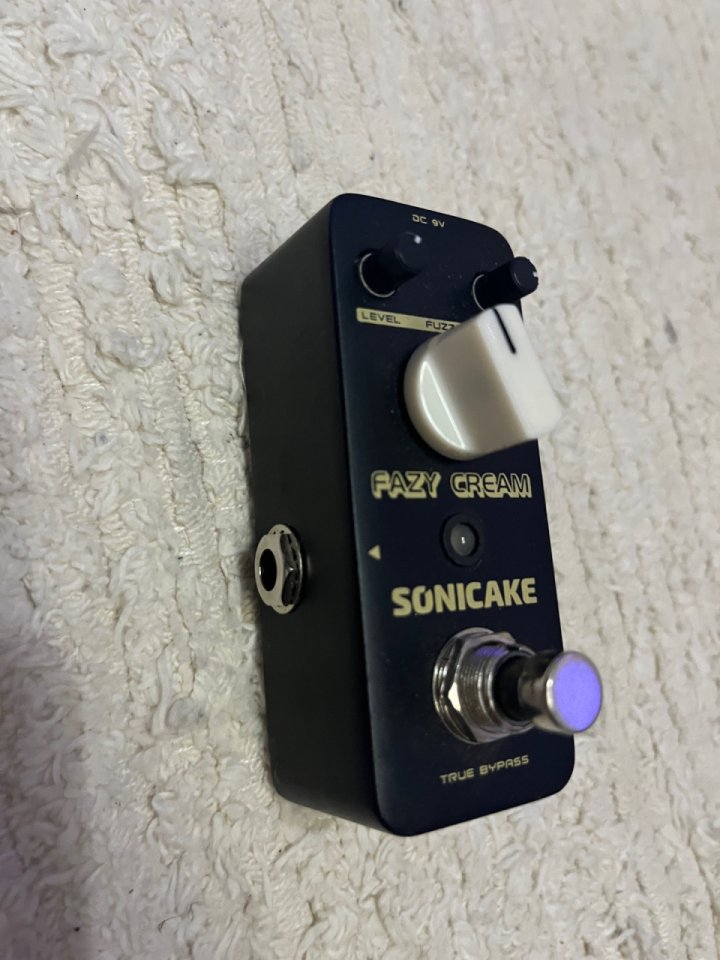 Sonicake Fazy Cream - Fuzz de segunda mano · Foto 4 de 10 · Gipuzkoa · 15 €