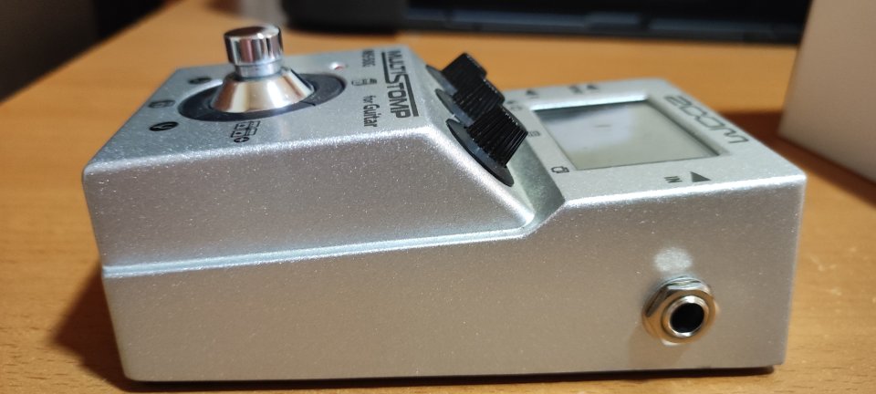 Multiefectos de guitarra electrica  ZOOM MS 50G