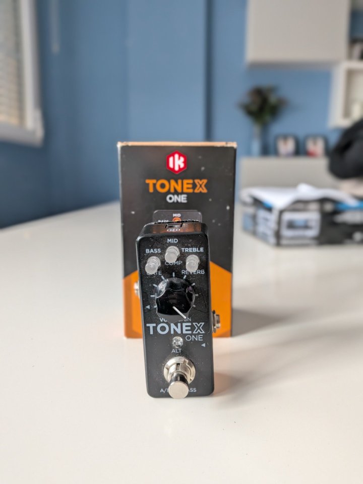 Vendo Tonex one de segunda mano · Foto 1 de 3 · Jaén · 100 €