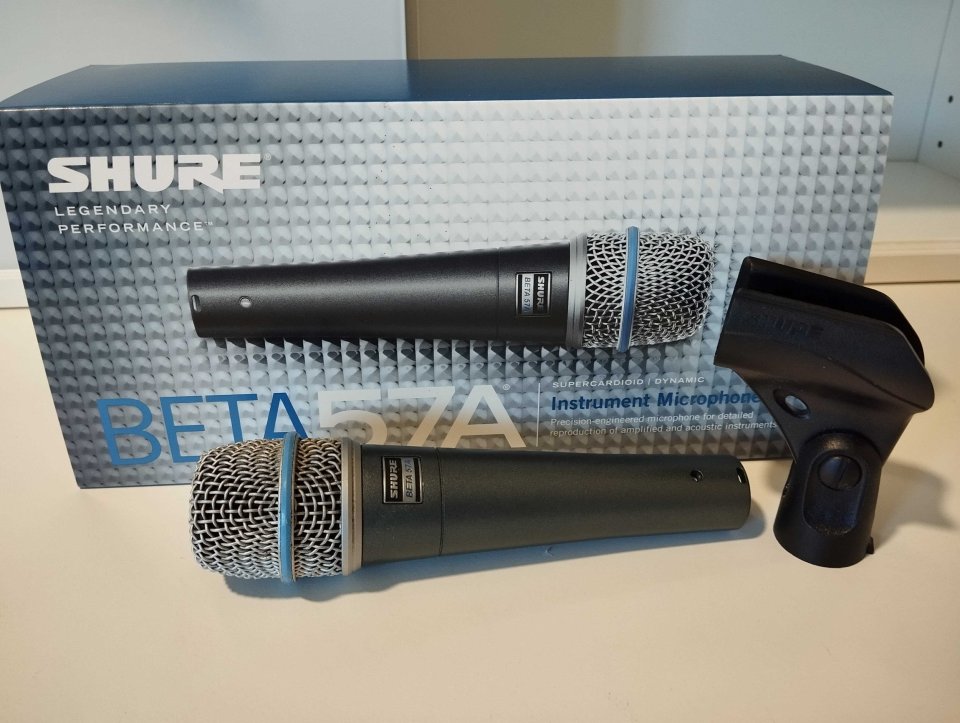 Shure Beta 57A de segunda mano · Foto 2 de 3 · Asturias · 90 €