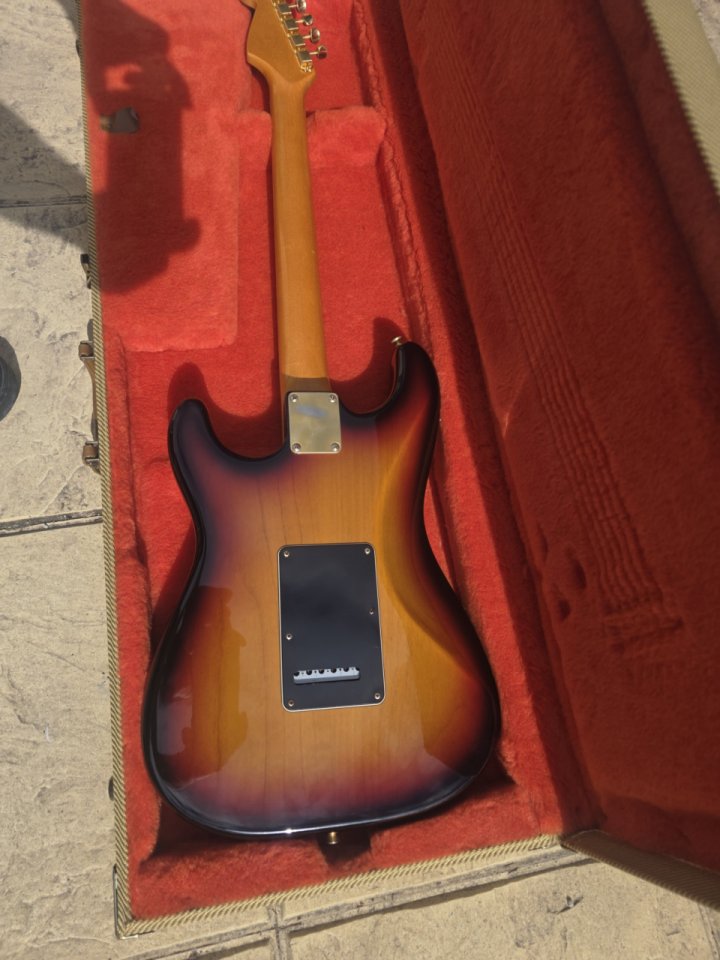 Fender SRV Stratocaster artist model 1997 de segunda mano · Foto 10 de 10 · Alicante · 1800 €