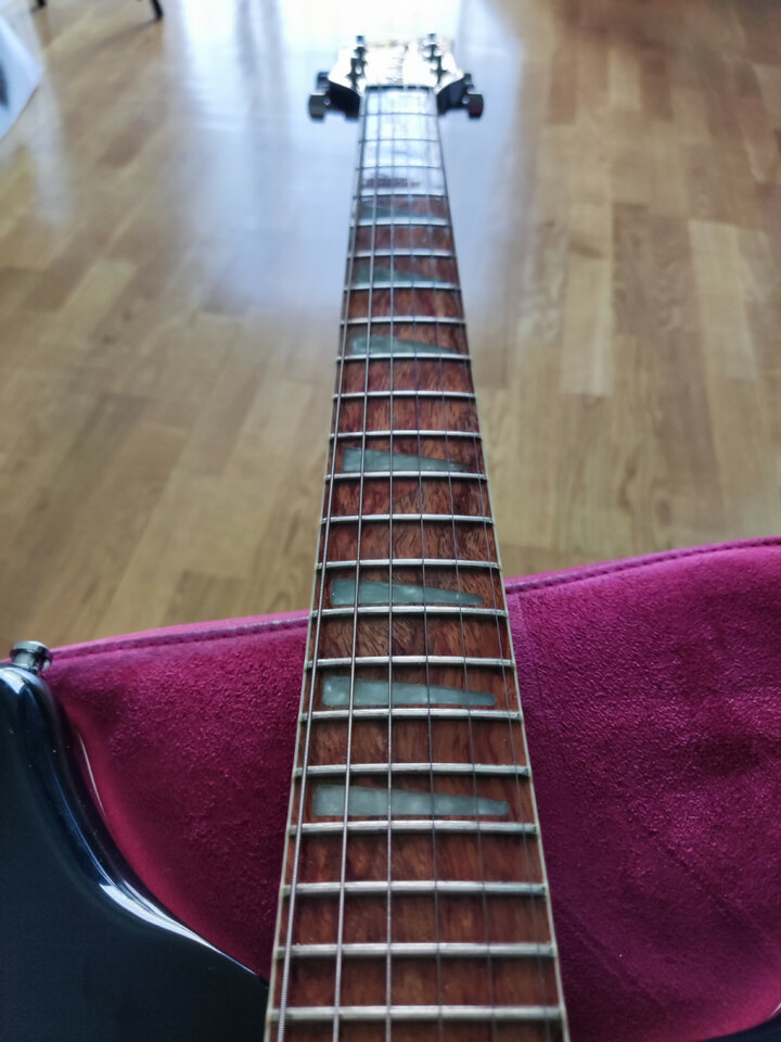 /CAMBIO/ Rickenbacker 360 Jetglo de segunda mano · Foto 2 de 10 · Madrid · 2250 €
