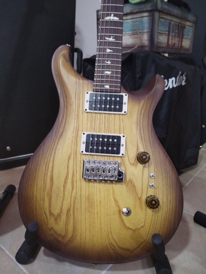 PRS Ce 24 08 swamp ash