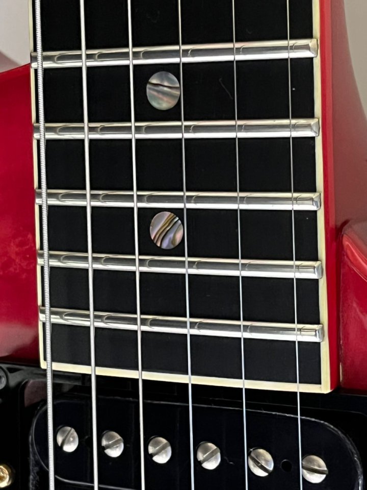 Heartfield Elan by Fender