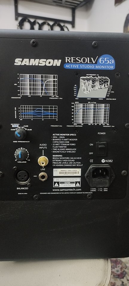 Monitores autoampliflicados Samson Resolv 65a de segunda mano · Foto 4 de 4 · Jaén · 120 €