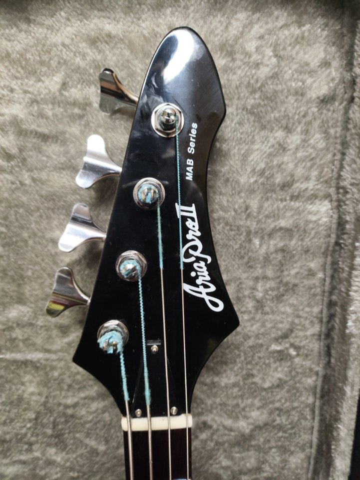 Bajo Aria Pro II Mab Series