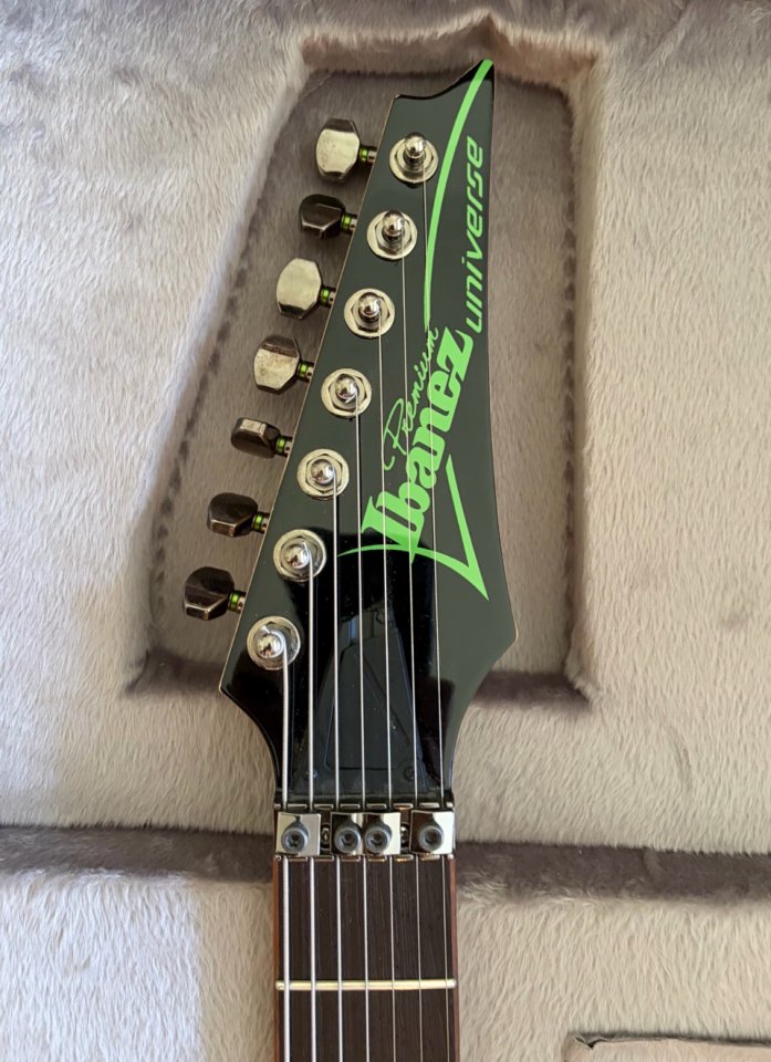Ibanez Universe UV70P de segunda mano · Foto 5 de 9 · Barcelona · 995 €