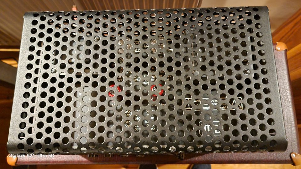 Amplificador THD Bivalve 30 Guitarra de segunda mano · Foto 3 de 7 · Girona · 800 €