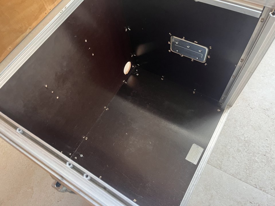 Rack 10U con apertura frontal y superior de segunda mano · Foto 5 de 5 · Cádiz · 145 €