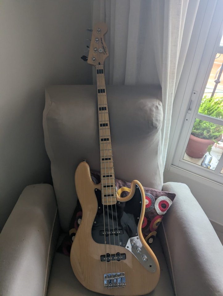 O vendo Jazz bass vintage modified 70s de segunda mano · Foto 1 de 10 · Sevilla