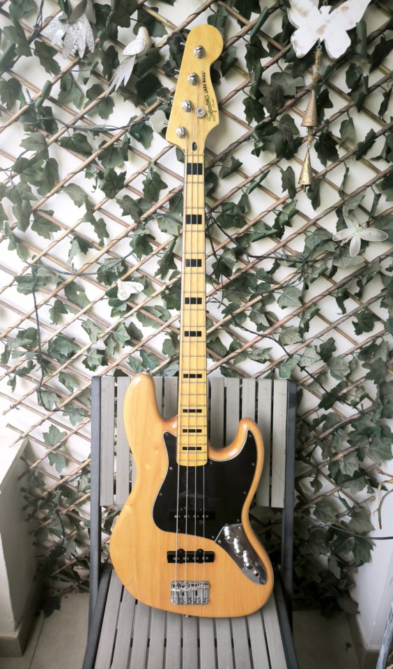 REBAJÓN Squier CV 70's + EXTRAS: John east, G&L, Gotoh,... de segunda mano · Foto 1 de 7 · Murcia · 399 €