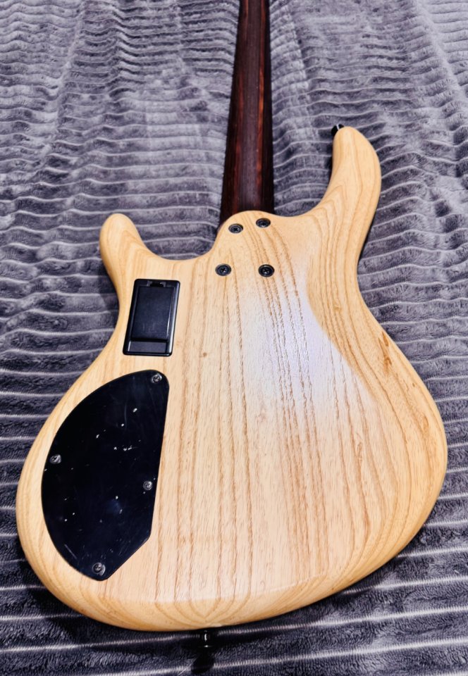 Cort B4 Plus Fretless AS Open Pore Natural de segunda mano · Foto 5 de 7 · SC Tenerife · 400 €