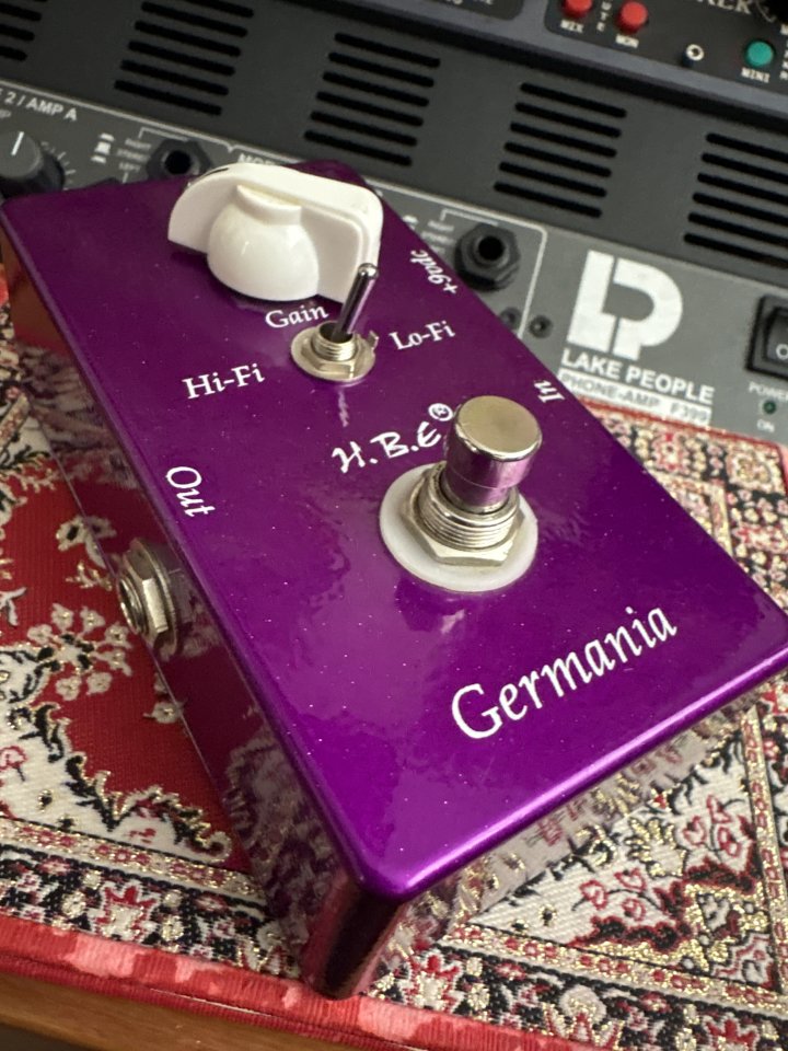 Germania Range Master y fuzzface en uno HomeBrew Electronics