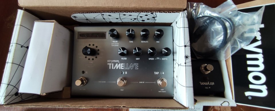 Strymon timeline (+ tap switch)