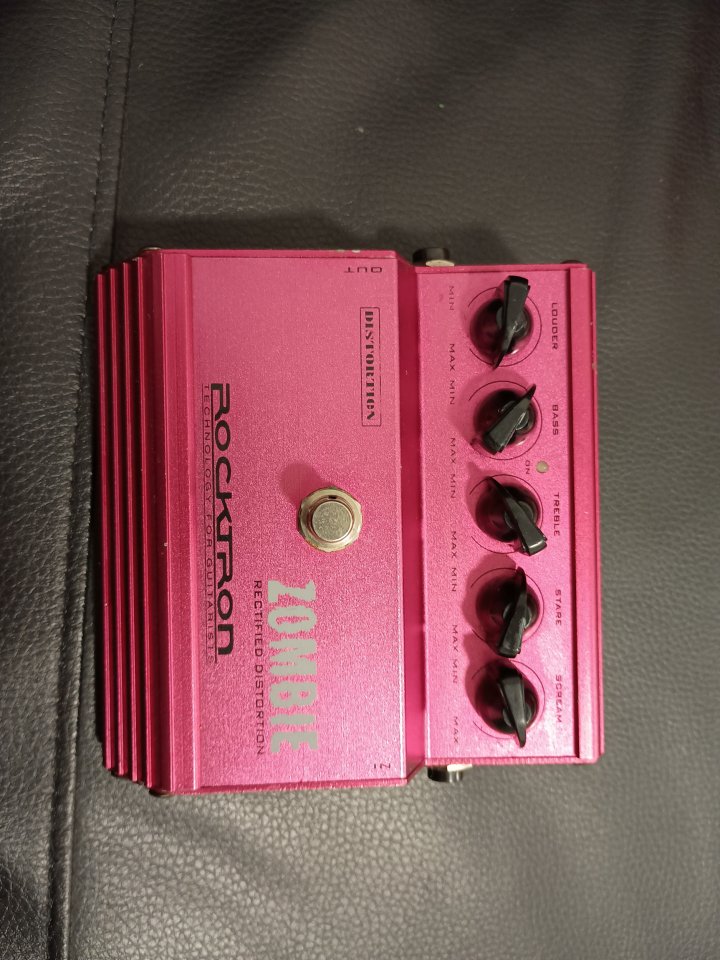 Pedal Rocktron Zombie de segunda mano · Foto 1 de 4 · Málaga · 40 €