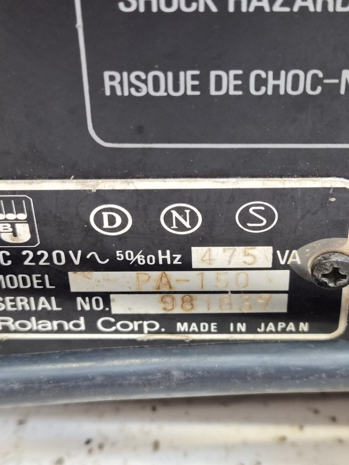 MIXER ROLAND PA-150 de segunda mano · Foto 8 de 8 · Girona · 325 €