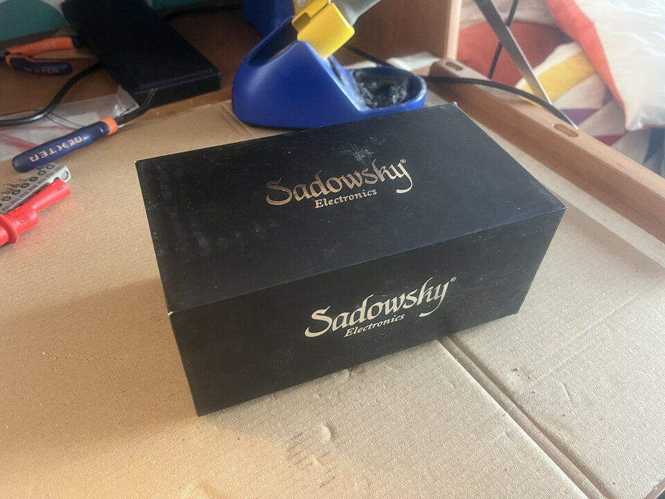 Previo de bajo Sadowsky Metroexpress