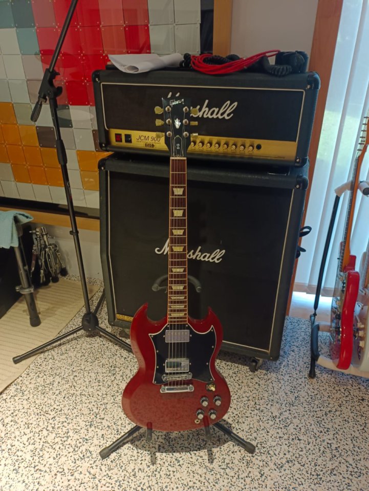 Gibson SG standard cherry año 2016 impecable