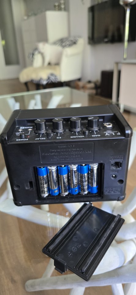 Mini Amplificador Guitarra Eléctrica Blackstar de segunda mano · Foto 4 de 9 · Madrid · 30 €