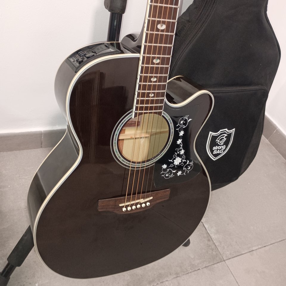 Guitarra Electroacústica Takamine GN 75ce Tbk de segunda mano · Foto 2 de 8 · Málaga · 500 €