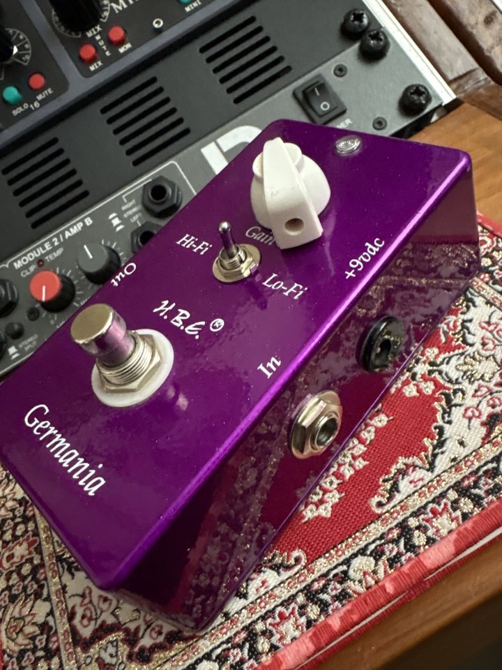 Germania Range Master y fuzzface en uno HomeBrew Electronics