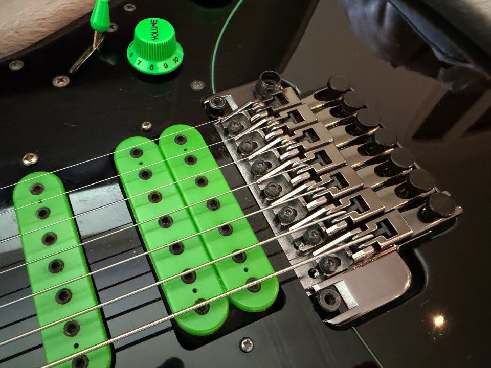 Ibanez Universe UV70P de segunda mano · Foto 9 de 9 · Barcelona · 995 €