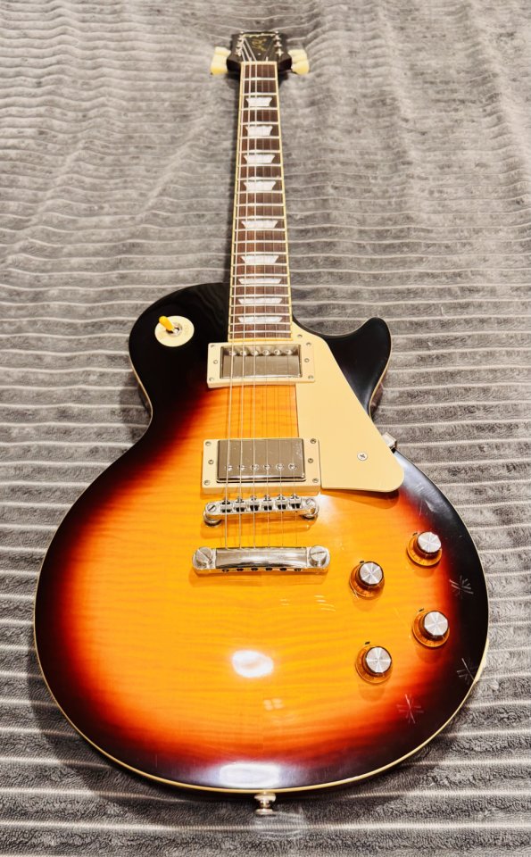 Epiphone 1959 Les Paul Estándar Limited Edition - Aged Dark Burst de segunda mano · Foto 1 de 10 · SC Tenerife · 690 €