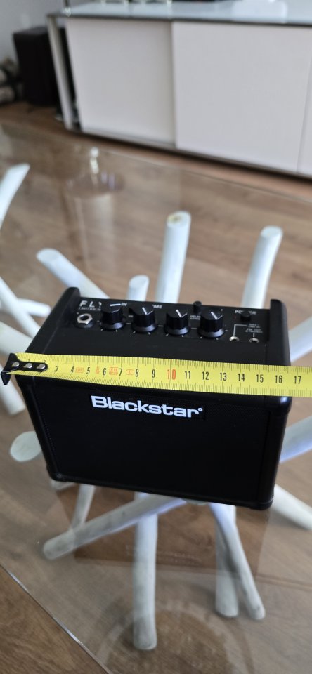 Mini Amplificador Guitarra Eléctrica Blackstar de segunda mano · Foto 7 de 9 · Madrid · 30 €