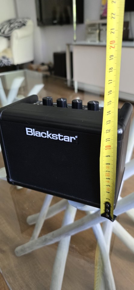 Mini Amplificador Guitarra Eléctrica Blackstar de segunda mano · Foto 8 de 9 · Madrid · 30 €
