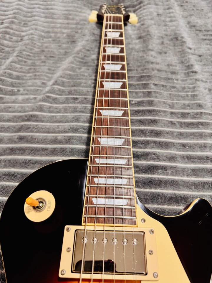 Epiphone 1959 Les Paul Estándar Limited Edition - Aged Dark Burst de segunda mano · Foto 4 de 10 · SC Tenerife · 690 €