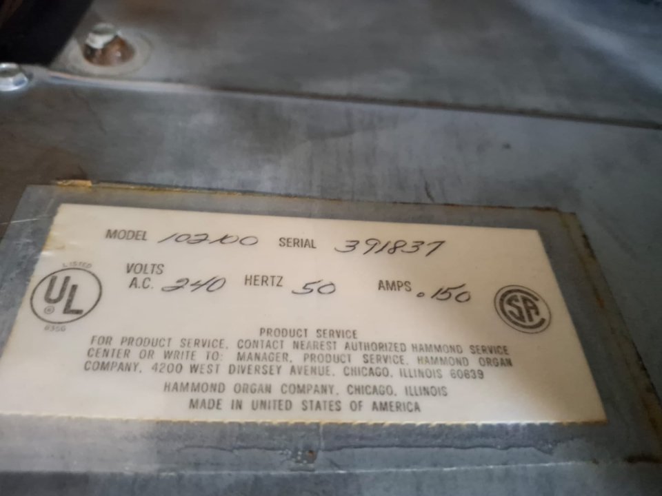 Sintetizador analógico vintage Hammond 102100 (Made in USA, 240V)