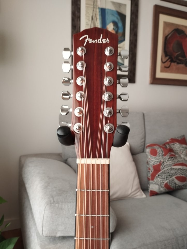 Fender CD-140SCE 12 NAT de segunda mano · Foto 4 de 6 · Madrid · 320 €
