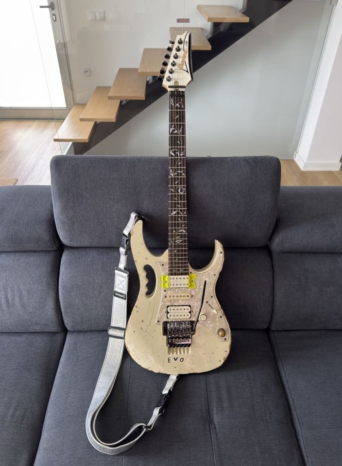 Ibanez Jem EVO Replica 2010 - Aged White