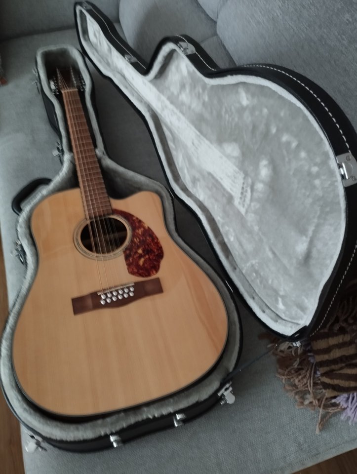 Fender CD-140SCE 12 NAT de segunda mano · Foto 6 de 6 · Madrid · 320 €