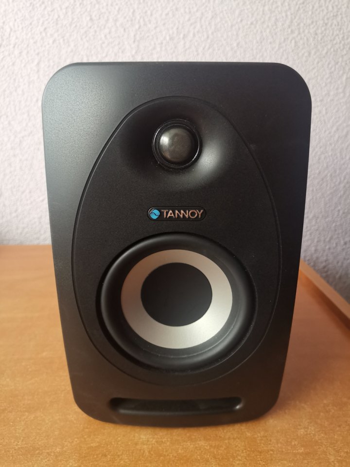 Tannoy Reveal 402