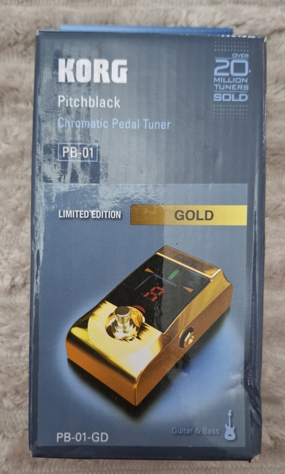 Korg Pitchblack PB-01 Edición Limitada Oro