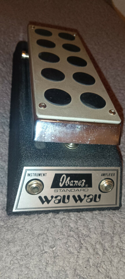 Ibanez Wau Wau standard