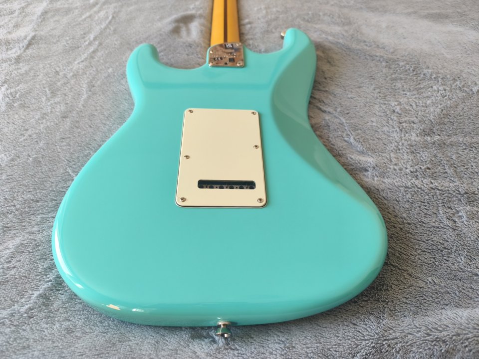Fender Stratocaster American Professional II – LTD Sea Foam Green (USA) de segunda mano · Foto 3 de 10 · Granada · 1490 €