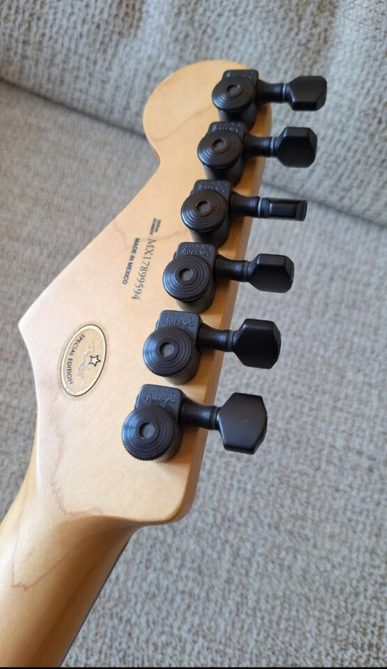 Fender Special Edition