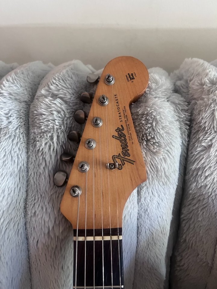 Compro Fender Strato del 64 de segunda mano · Sevilla