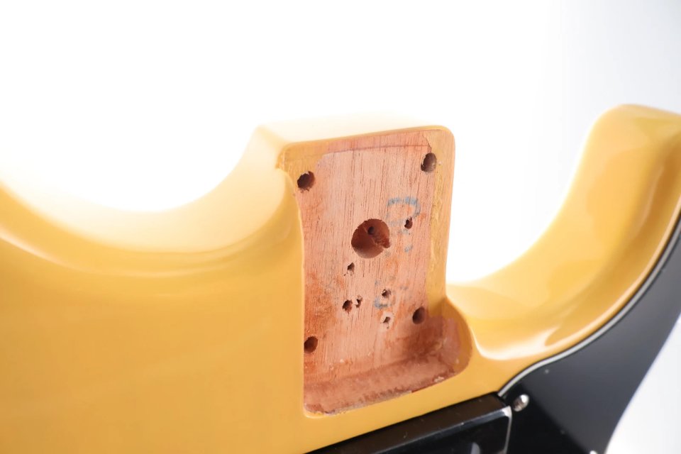 Cuerpo Squier by Fender Strat-O-Sonic Vintage Blonde completo de componentes