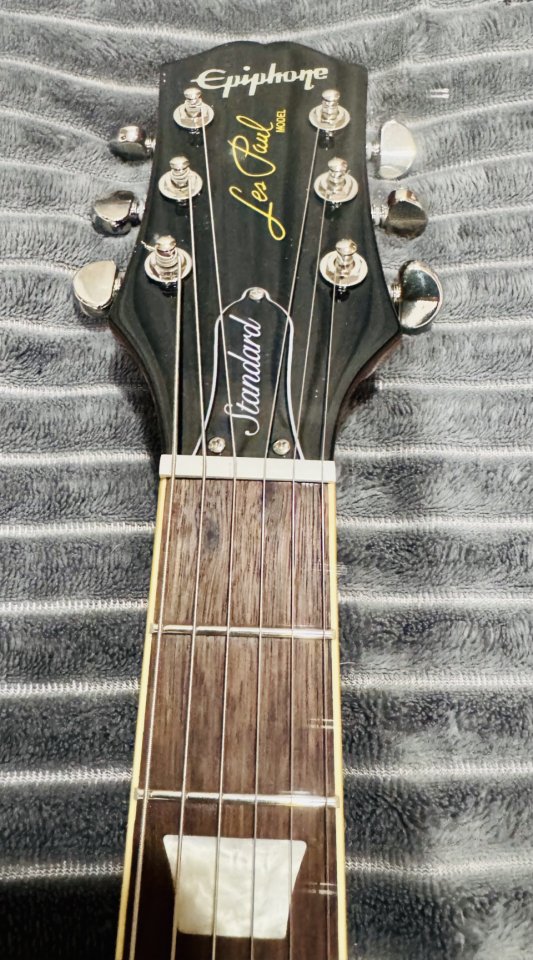 Epiphone Les Paul Standard 60s Inspired by Gibson, Silver Mist de segunda mano · Foto 3 de 6 · SC Tenerife · 400 €