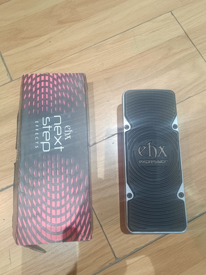 Pedal expresión electro harmonix Next step