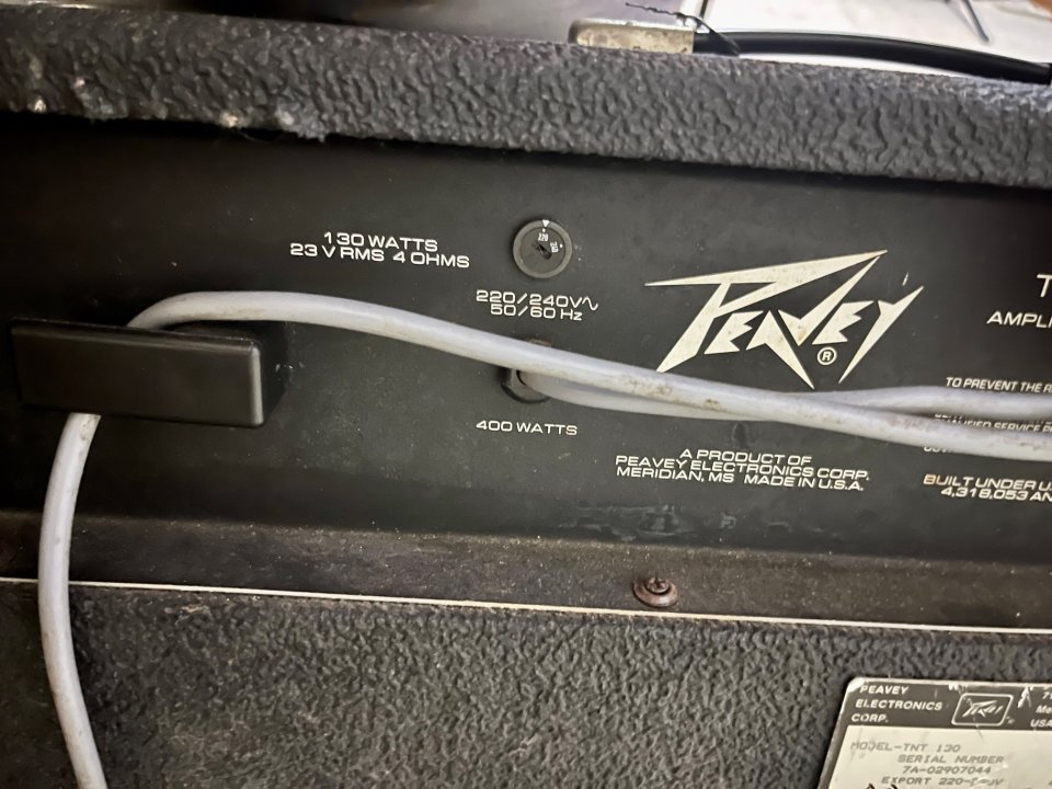 Peavey TNT 130 - Amplificador de bajo 130 W de segunda mano · Foto 7 de 9 · Gipuzkoa · 130 €