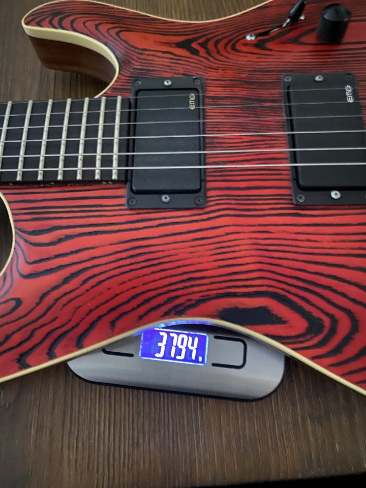 Mayones Setius Gothic 6 + Estuche de segunda mano · Foto 7 de 7 · Madrid · 1800 €
