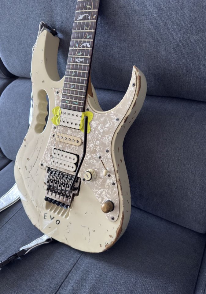 Ibanez Jem EVO Replica 2010 - Aged White de segunda mano · Foto 7 de 10 · A Coruña · 3500 €