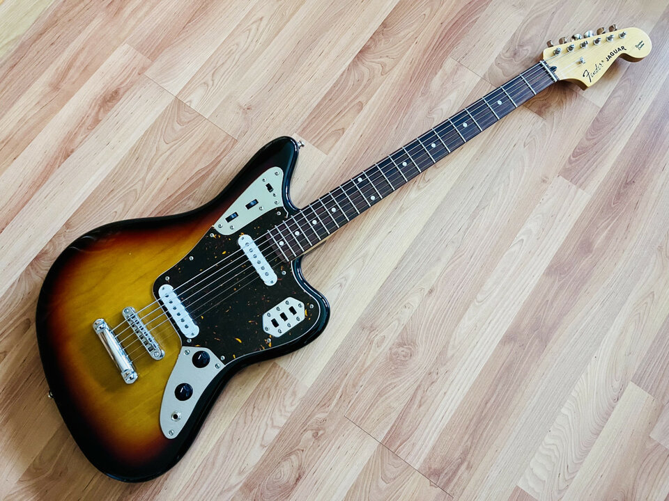 Fender Jaguar Baritone Custom Japan