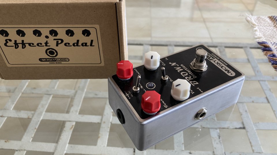 Mosky Audio Brown Distortion (Wampler Pinnacle clon)