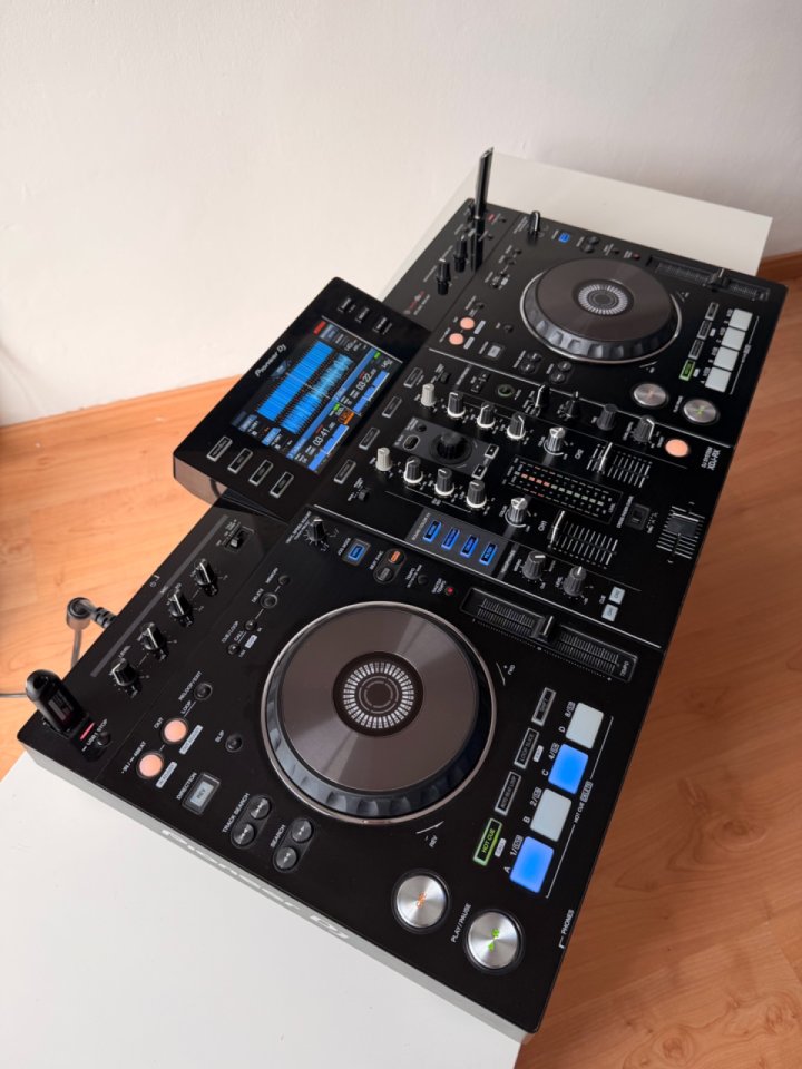 Pioneer DJ XDJ-RX – Standalone DJ System – Excellent Condition