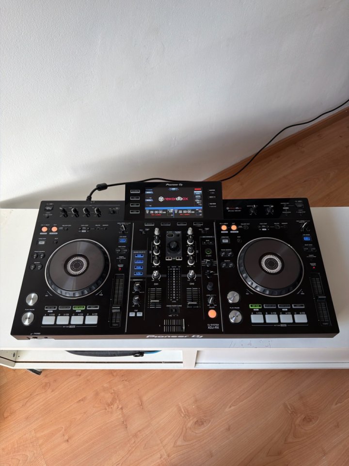 Pioneer DJ XDJ-RX – Standalone DJ System – Excellent Condition